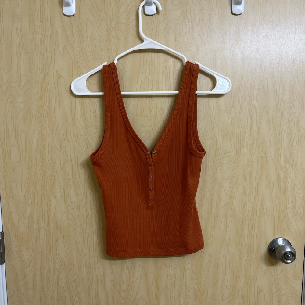 Never worn - Abercrombie ribbed Henley tank.